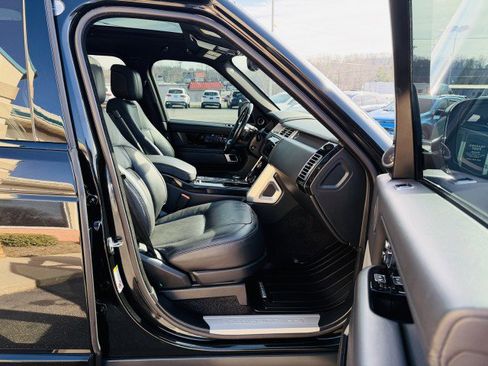 Used 2020 Land Rover Range Rover HSE image 29
