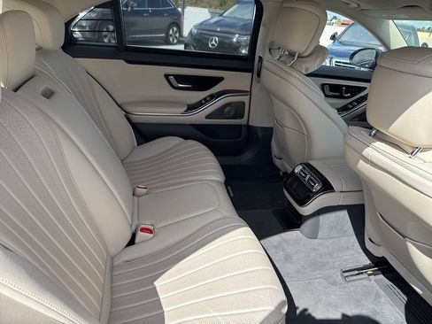 Used 2022 Mercedes-Benz S 500 4MATIC image 6