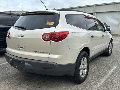 Used 2012 Chevrolet Traverse LT FWD image 16
