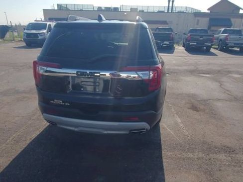 Certified 2023 GMC Acadia SLE w/ Driver Convenience Package FWD image 8
