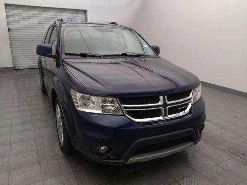 Used 2017 Dodge Journey SXT w/ Chrome Appearance Group image 14