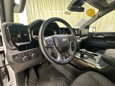 Certified 2025 Chevrolet Silverado 1500 LT image 27