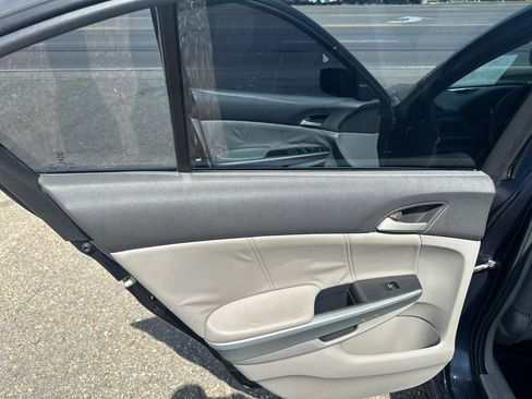 Used 2010 Honda Accord EX-L image 15
