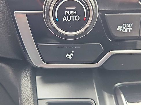 Certified 2019 Honda CR-V EX image 18
