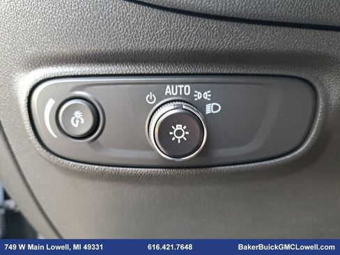 Used 2023 Chevrolet Equinox LT image 25