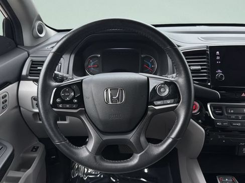 Certified 2022 Honda Pilot Touring image 26