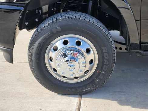 New 2026 RAM 1500 Limited AWD/4WD image 11