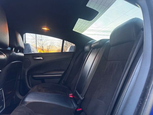 Used 2019 Dodge Charger Scat Pack w/ Technology Group image 25
