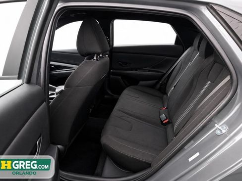 Used 2025 Hyundai Elantra Sport FWD image 16