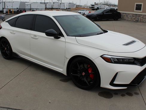 Used 2025 Honda Civic Type R image 74