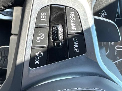 Used 2024 BMW X5 sDrive40i w/ M Sport Package RWD image 27