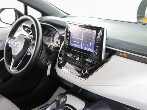 Used 2020 Toyota Corolla SE FWD image 25