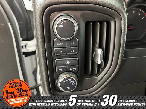 Used 2020 Chevrolet Silverado 1500 Custom Trail Boss w/ Custom Convenience Package AWD/4WD image 20