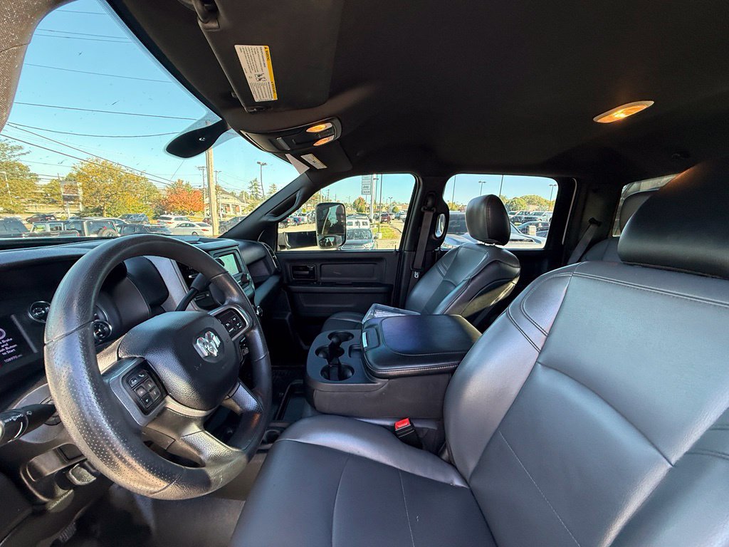 Used 2021 RAM 3500 Tradesman w/ Chrome Appearance Group AWD/4WD image 14