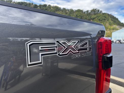 New 2026 Ford F250 XLT w/ XLT Premium Package AWD/4WD image 20