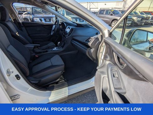 Used 2019 Subaru Crosstrek 2.0i Premium w/ Eyesight System image 13