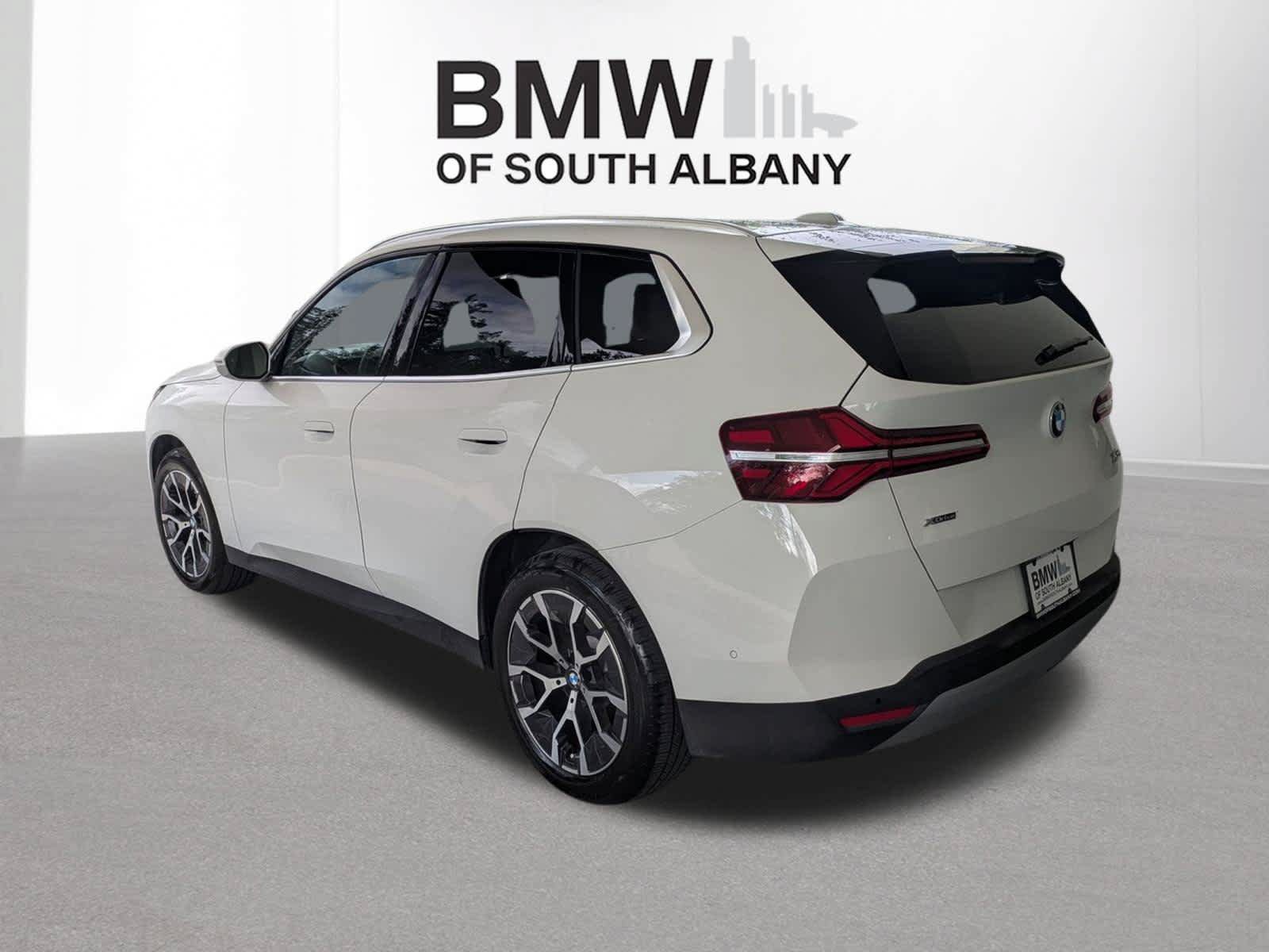 Used 2026 BMW X3 xDrive30i w/ Convenience Package AWD/4WD image 4