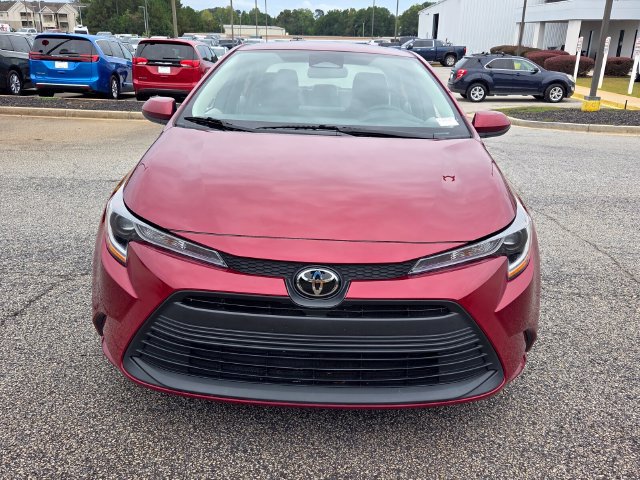 Used 2023 Toyota Corolla LE FWD image 2