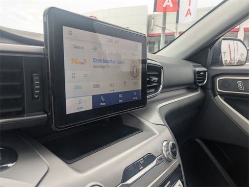 Used 2024 Ford Explorer XLT w/ Equipment Group 202A image 23