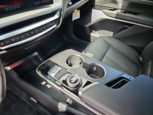 New 2026 Cadillac Lyriq V w/ LPO, Floor Liner Package image 23