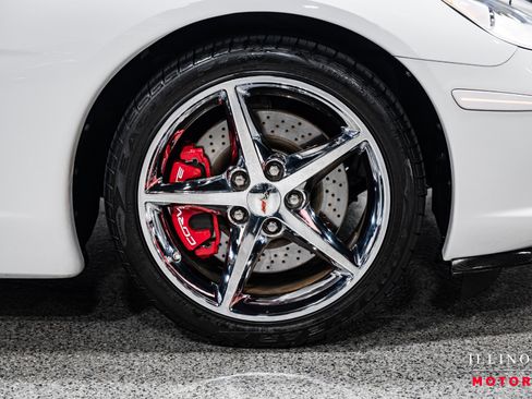 Used 2012 Chevrolet Corvette Convertible w/ 2LT Preferred Equipment Group image 13