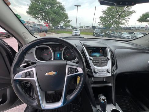 Used 2017 Chevrolet Equinox LT w/ Convenience Package AWD/4WD image 37