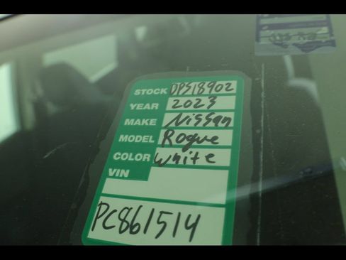 Used 2023 Nissan Rogue S FWD image 30