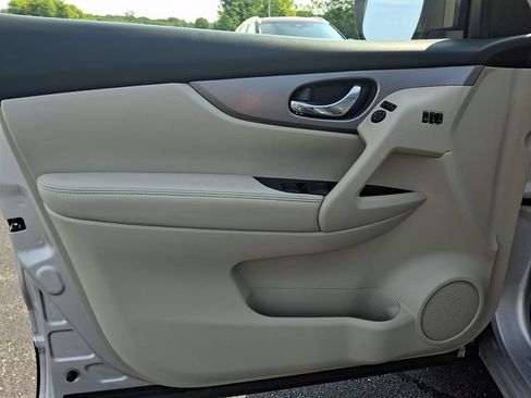 Used 2020 Nissan Rogue Sport SL w/ Premium Package AWD/4WD image 13