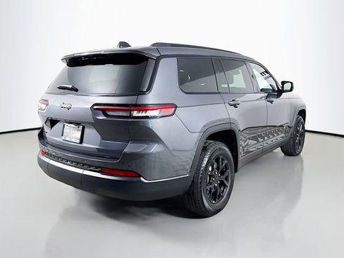 New 2025 Jeep Grand Cherokee L Altitude image 7