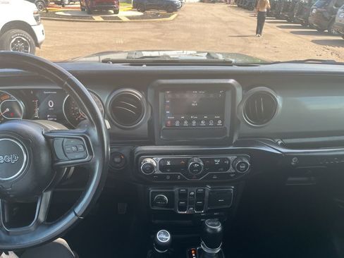 Used 2021 Jeep Wrangler Unlimited Sport AWD/4WD image 13