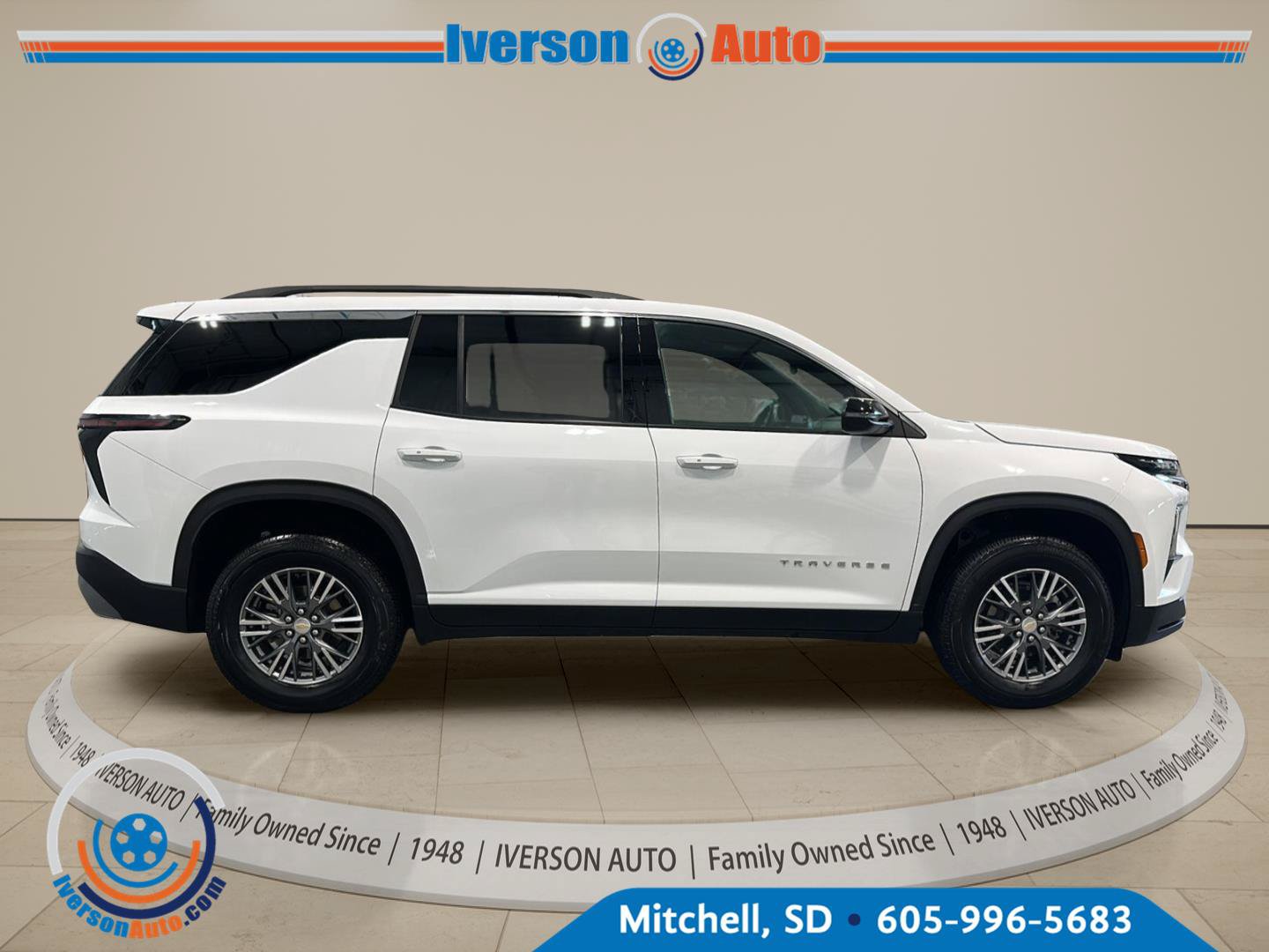 Used 2026 Chevrolet Traverse LT AWD/4WD image 8