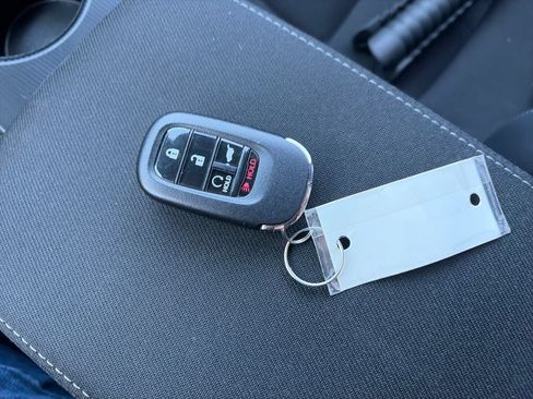 Used 2024 Honda Civic Sport image 29