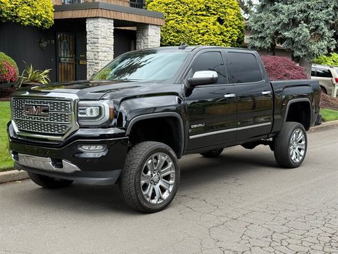 Used 2017 GMC Sierra 1500 Denali w/ Denali Ultimate Package AWD/4WD image 2