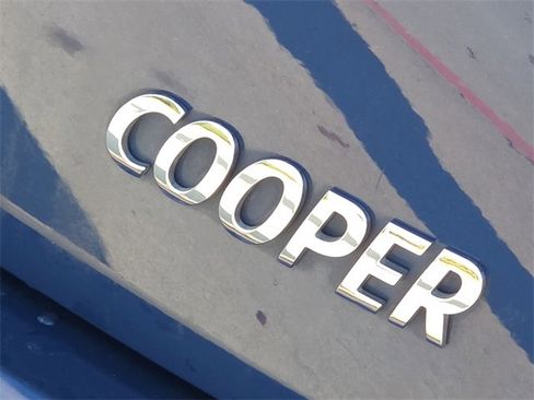 Used 2018 MINI Cooper 2-Door Hardtop image 10