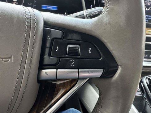 Used 2021 Cadillac Escalade Premium Luxury Platinum AWD/4WD image 33