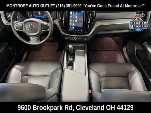 Used 2024 Volvo XC60 B5 Core AWD/4WD image 2