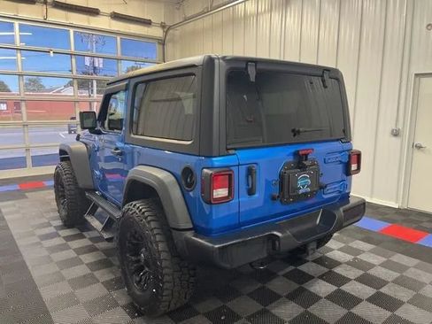 Used 2023 Jeep Wrangler Sport AWD/4WD image 5