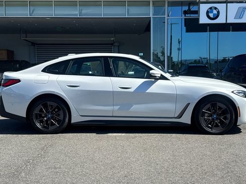 Used 2023 BMW i4 eDrive35 RWD image 7