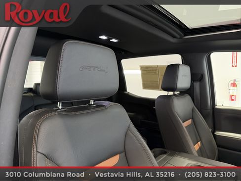 Used 2021 GMC Sierra 1500 AT4 w/ AT4 Premium Package AWD/4WD image 15