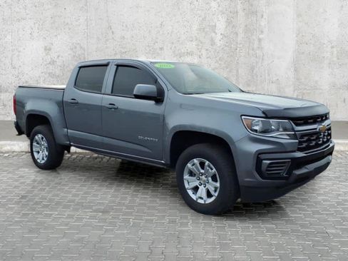 Used 2022 Chevrolet Colorado LT image 2