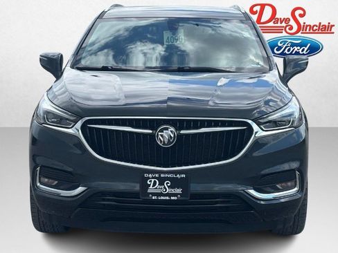 Used 2021 Buick Enclave Essence w/ Sound and Sites Package FWD image 2
