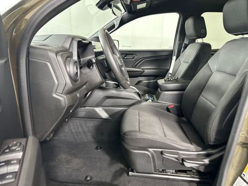 Used 2024 Chevrolet Colorado Trail Boss w/ Advanced Trailering Package AWD/4WD image 11