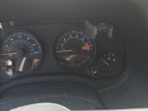 Used 2014 Jeep Compass Sport w/ Power Value Group FWD image 6
