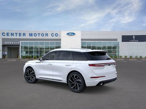 New 2024 Lincoln Corsair Grand Touring image 4