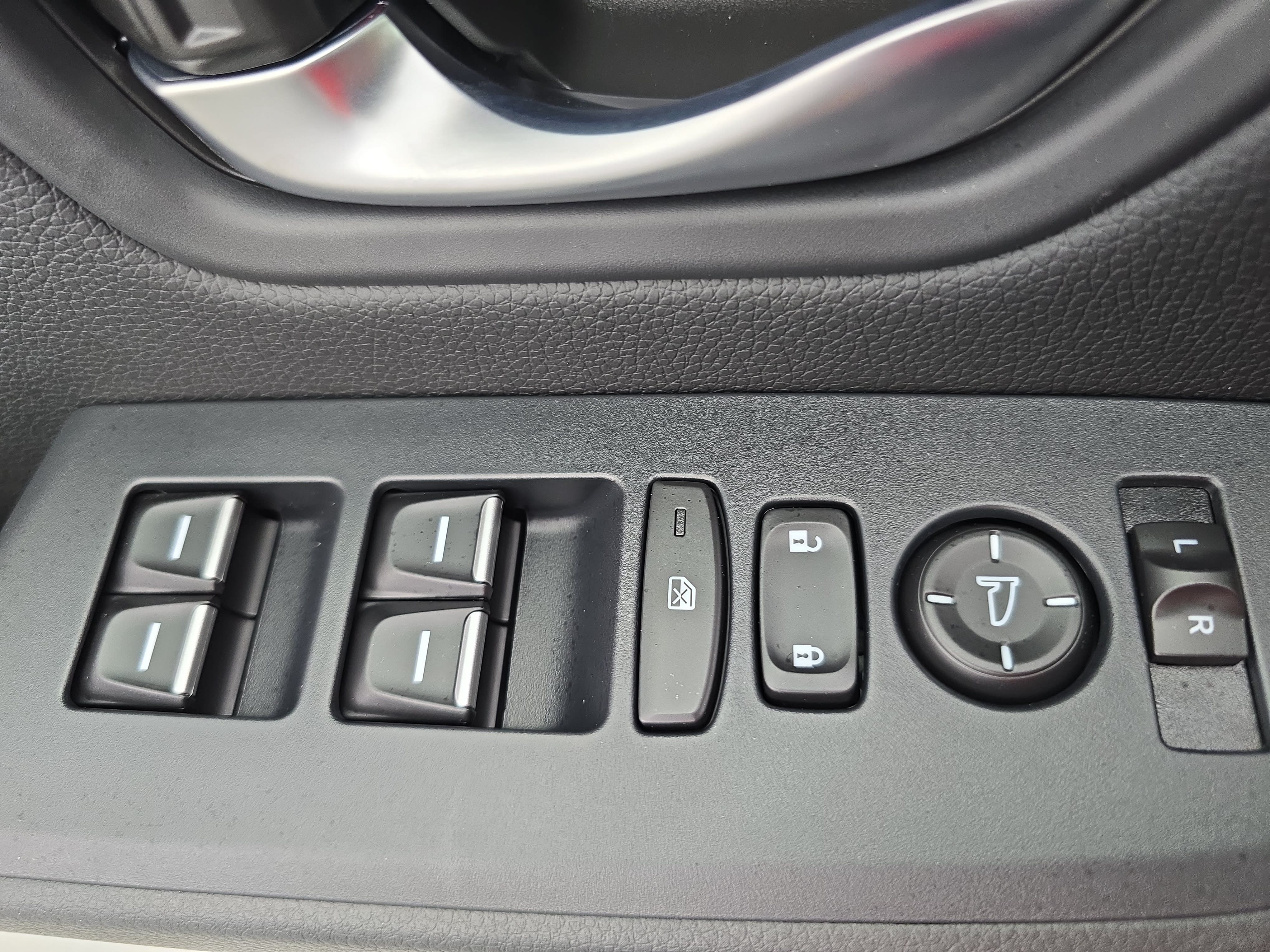 New 2026 Honda Pilot Sport image 29