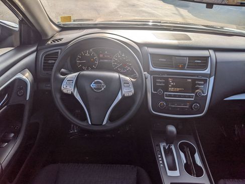 Used 2016 Nissan Altima 2.5 S w/ Power Driver Seat Package image 18
