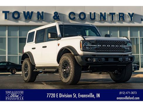 New 2026 Ford Bronco Badlands AWD/4WD image 1