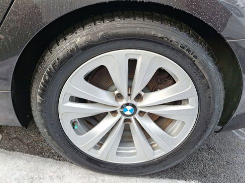 Used 2017 BMW 535i Gran Turismo xDrive image 6