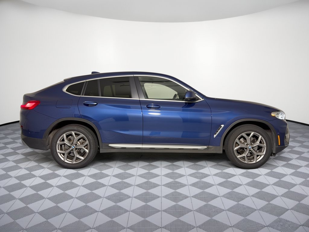 Used 2024 BMW X4 xDrive30i w/ Premium Package AWD/4WD image 8