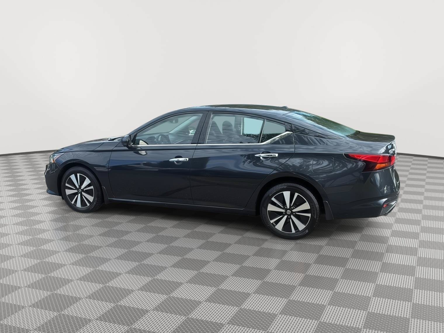 Used 2019 Nissan Altima 2.5 SL AWD/4WD image 9